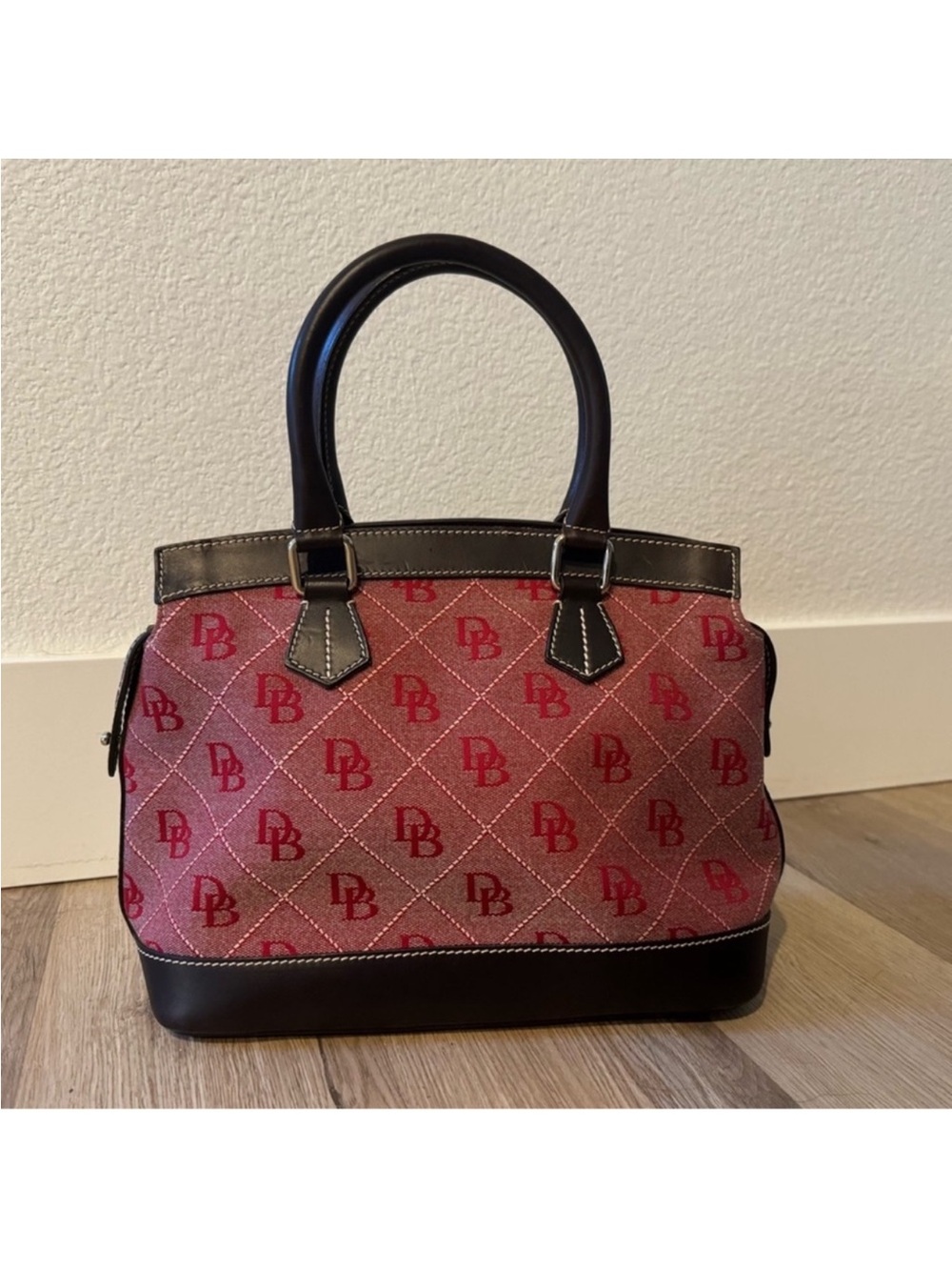 Dooney & Bourke top handle crossbody bag